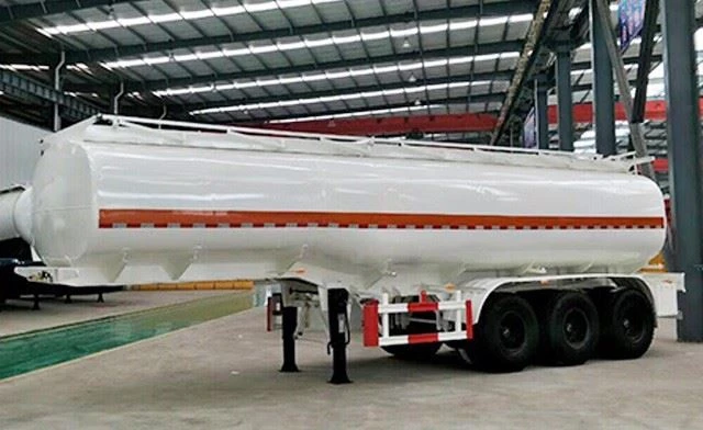 Reboque de caminhão de transporte de petróleo