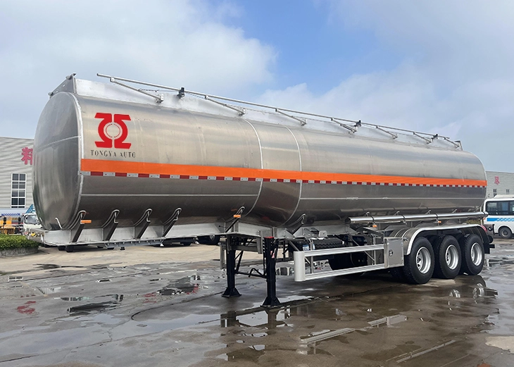 Trailer semi -tanque de combustível de alumínio